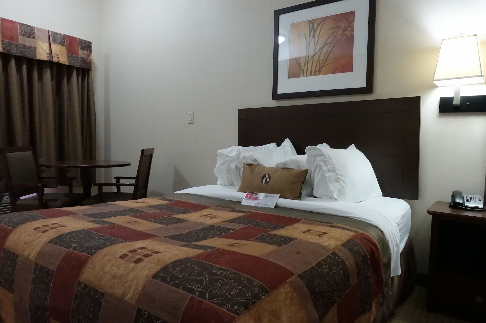 Hotel Ramada By Wyndham Weyburn Extérieur photo